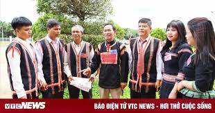 Bộ Nội vụ: Yêu cầu rà soát, đánh giá đội ngũ cán bộ làm công tác dân tộc, tôn giáo