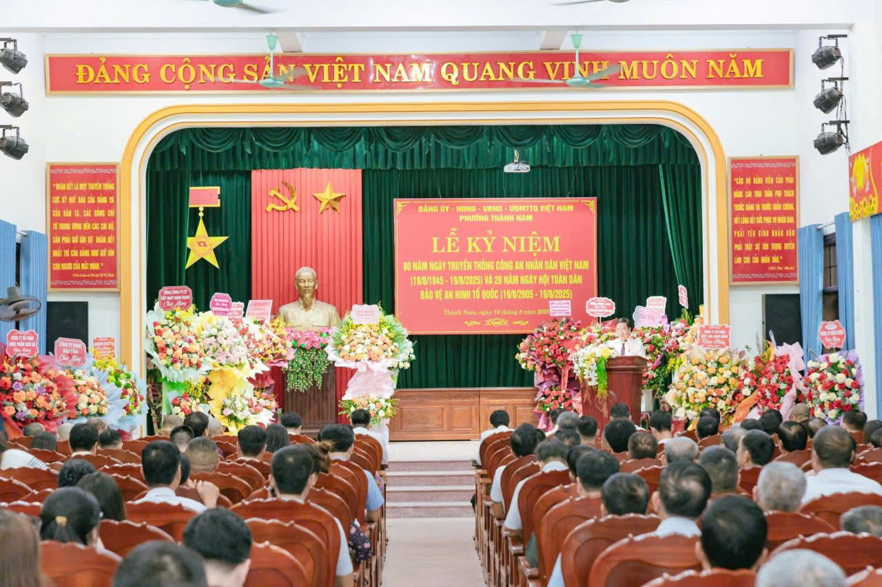PHƯỜNG THÀNH NAM TỔ CHỨC LỄ KỶ NIỆM 80 NGÀY TRUYỀN THỐNG CÔNG AN NHÂN DÂN (19/8/1945-19/8/2025) VÀ 20 NĂM NGÀY HỘI TOÀN DÂN BẢO VỆ AN NINH TỔ QUỐC (19/8/2005-19/8/2025)  	